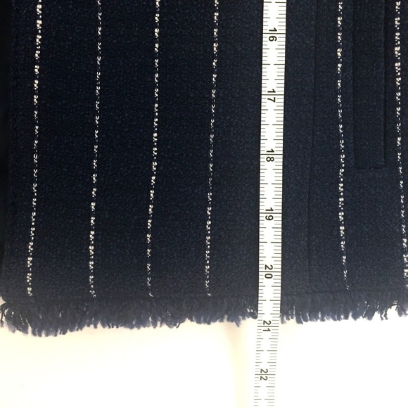 Banana Republic Blazer-Size6-Navyblue-work attire - Picture 5 of 7